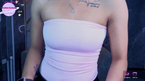 violeth_b online show from May 28, 1:09 pm