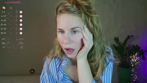 Violet  next stream December 6 online show from February 9, 7:19 pm