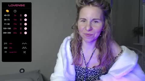 Violet  next stream December 6 online show from January 18, 12:02 am