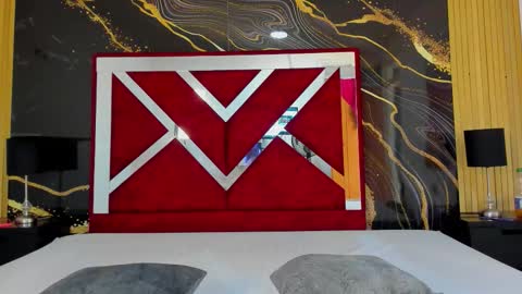 Violet Rose online show from January 14, 9:20 pm