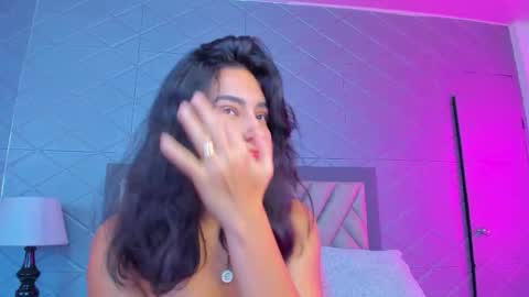 Violet Rousse online show from February 11, 5:25 pm