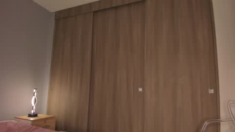 violetta independent model online show from February 7, 6:56 am