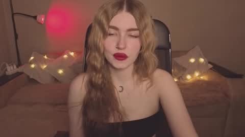 ViolettaOtis online show from February 14, 3:14 pm