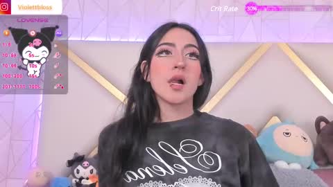 Snapshot of violettbloss chatting on February 5, 9:40 pm Violeta online show from February 5, 9:40 pm