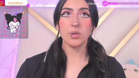 Snapshot of violettbloss chatting on February 18, 9:20 pm Violeta online show from February 18, 9:20 pm