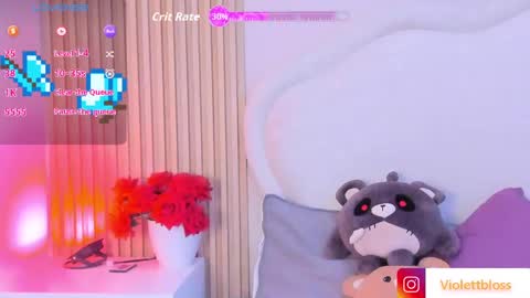Snapshot of violettbloss chatting on September 18, 4:00 am Violeta online show from September 18, 4:00 am