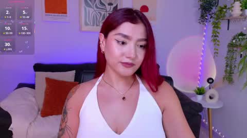 Violett Castel online show from June 3, 8:03 pm
