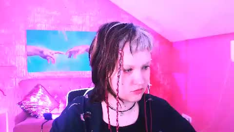 Violett online show from July 19, 6:26 am