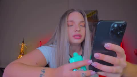 Violla online show from February 26, 3:43 pm