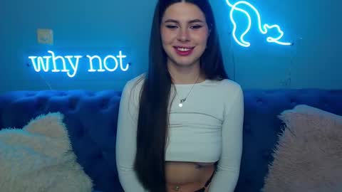 viollinalv online show from March 8, 5:44 am