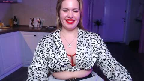  VelvettTime  online show from February 11, 5:50 pm