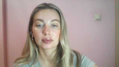 emma online show from July 28, 2:13 pm