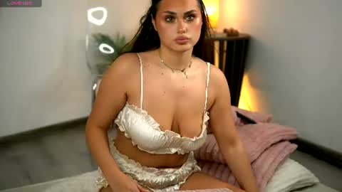 ViridianEmbers online show from July 28, 3:48 am
