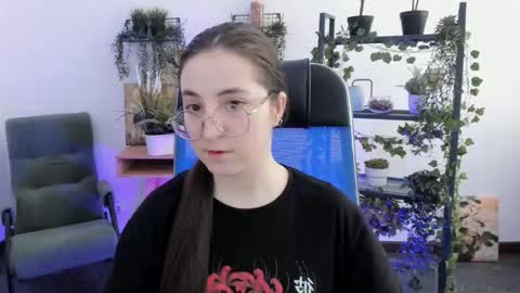 your love online show from March 16, 7:23 am