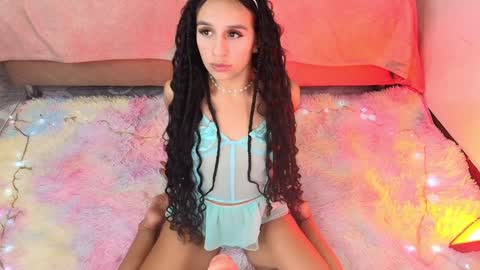 Vivi online show from December 11, 3:56 am