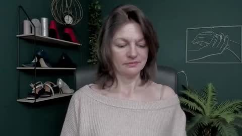 Vivian online show from November 20, 6:58 am