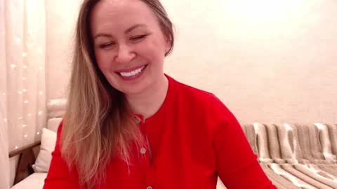 Vivian online show from March 13, 5:14 pm