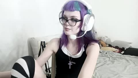 Lina online show from May 9, 2:52 pm