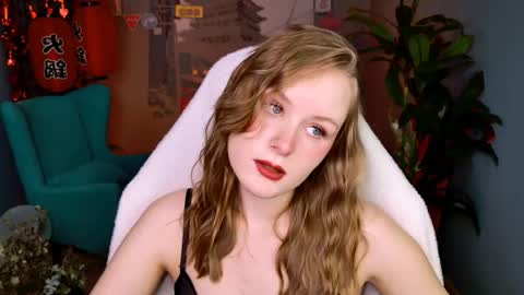 Vivien online show from March 2, 5:08 am