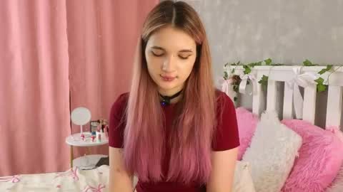 vivyboo111 online show from April 5, 9:36 pm