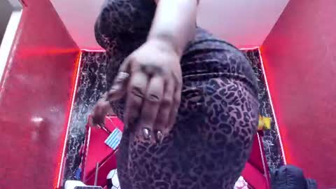 waleska   online show from July 16, 12:32 pm