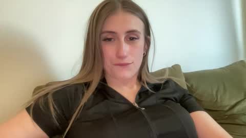 walkiria19 online show from April 29, 5:30 pm