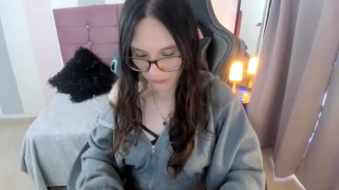 Snapshot of wanda_sg chatting on September 22, 6:17 pm Alexandra online show from September 22, 6:17 pm