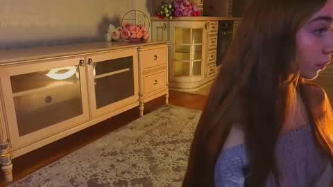 hello guys im Lilian online show from November 20, 3:18 am