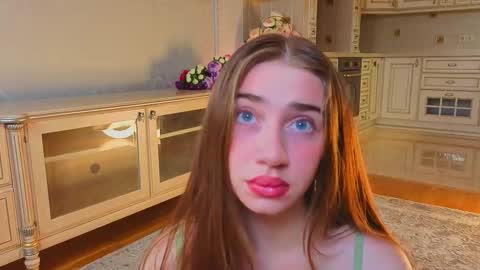 hello guys im Lilian online show from September 29, 3:11 am