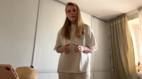 Helen online show from July 3, 7:36 am