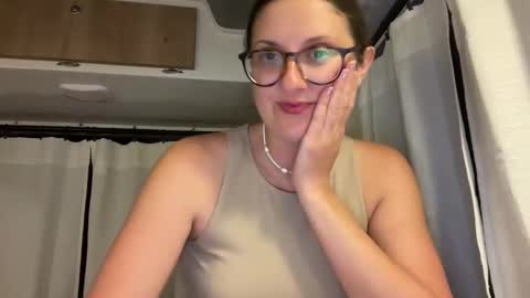 Snapshot of wanderlustjade chatting on February 4, 12:51 am Jade online show from February 4, 12:51 am