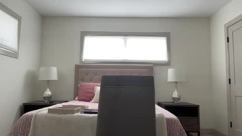 Jade online show from December 19, 7:39 pm