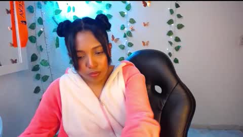 EMILY online show from May 15, 9:23 am