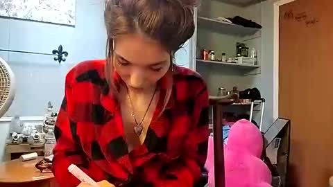 Snapshot of warnerkess0 chatting on October 19, 3:41 am warnerkess0 online show from October 19, 3:41 am