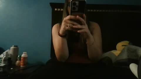 waywardqueen online show from October 16, 7:33 am