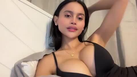 Maggie online show from July 9, 5:59 pm
