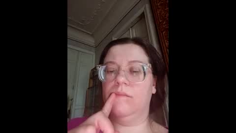 Marina online show from April 9, 3:17 pm