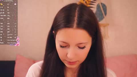 Nora online show from October 28, 8:14 pm