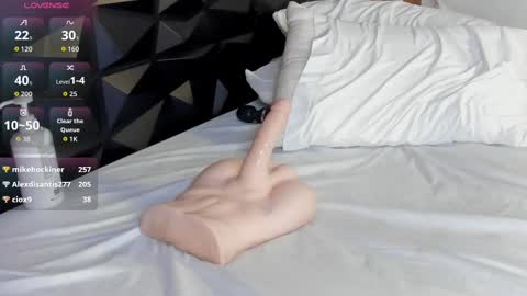 Wendy Marshall  online show from September 30, 8:46 pm