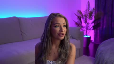 Wendy online show from February 27, 8:17 am