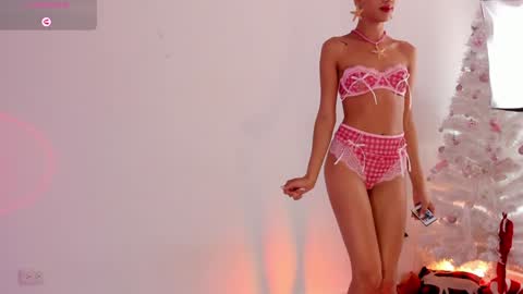 wendymoah online show from January 6, 9:54 pm