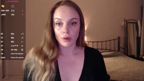 Lana online show from September 8, 5:12 pm