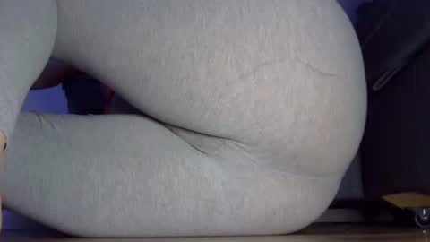 wet_pants2022 online show from December 3, 4:09 pm