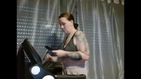 Snapshot of wetgerman2 chatting on January 2, 11:52 am Wetgerman online show from January 2, 11:52 am