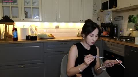 Victoria Maria online show from January 14, 11:42 am