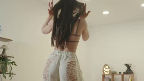 Naomi online show from March 11, 2:27 am