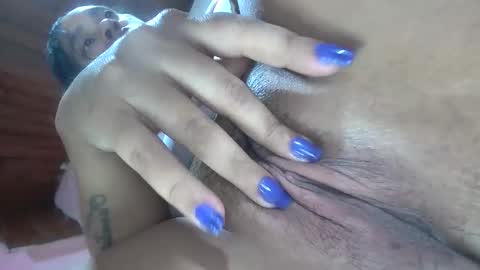 Snapshot of white_sexy_ chatting on February 10, 9:47 pm white_sexy_ online show from February 10, 9:47 pm