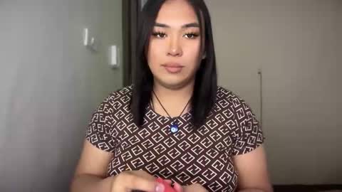 Minna online show from May 17, 5:34 pm