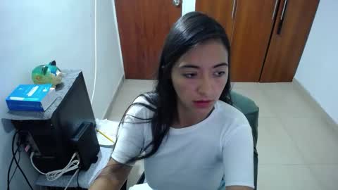 Ilauren online show from September 19, 10:03 am