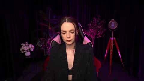 Alice online show from April 8, 3:36 pm